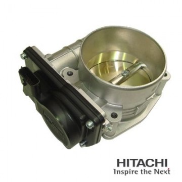 HITACHI...